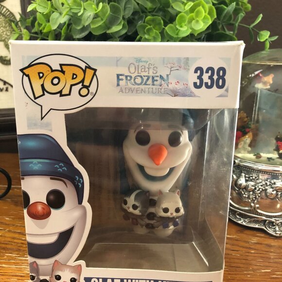 The Funko Pop Is in Good Condition. The box has a few minor tears on the corners - Picture 4 of 4